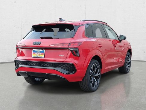 New 2026 Audi Q3 quattro 2.0T AWD/4WD image 5