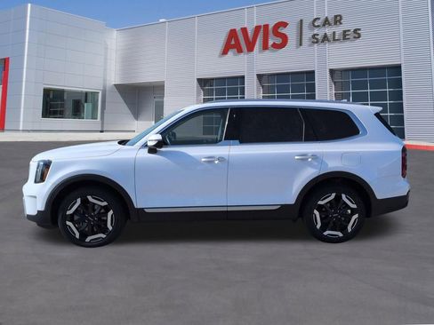 Used 2025 Kia Telluride S FWD image 10