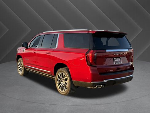 New 2026 GMC Yukon XL Denali w/ Denali Reserve Package image 5
