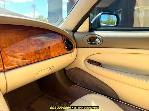 Used 1997 Jaguar XK8 Convertible RWD image 18