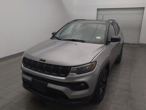 Used 2024 Jeep Compass Latitude w/ Altitude Special Edition AWD/4WD image 15