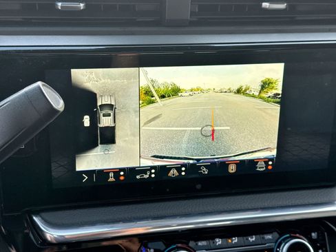 Used 2025 GMC Sierra 3500 Denali w/ Denali Reserve Package AWD/4WD image 35