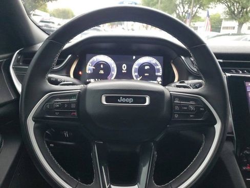 Used 2023 Jeep Grand Cherokee L Altitude image 21