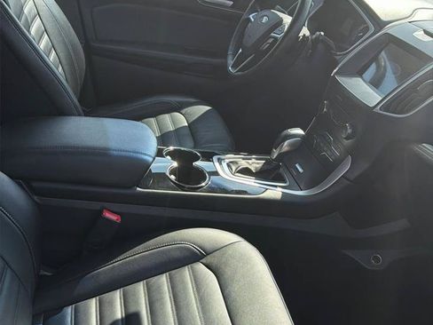 Used 2016 Ford Edge SEL w/ Equipment Group 201A AWD/4WD image 12
