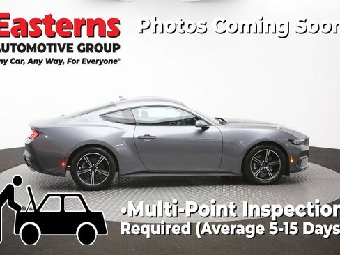 Used 2025 Ford Mustang Coupe RWD image 41