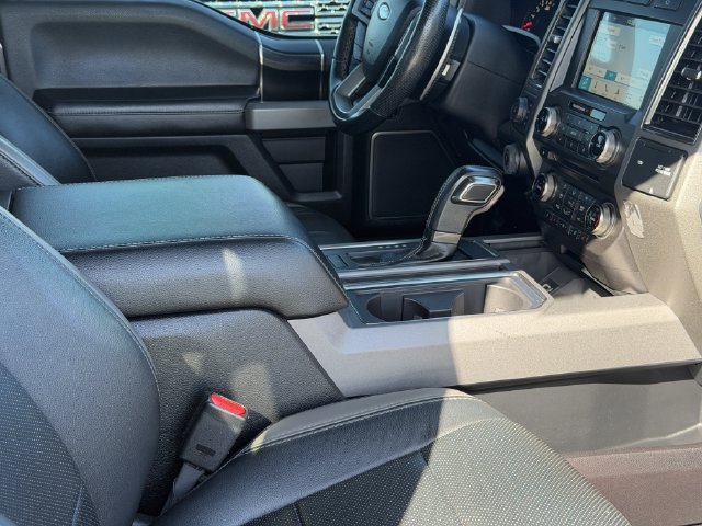 Used 2017 Ford F150 Raptor w/ Equipment Group 802A Luxury AWD/4WD image 17