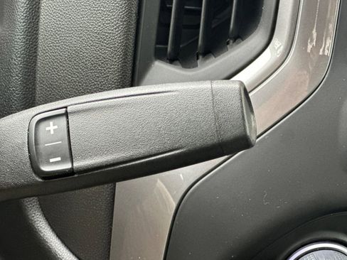 Certified 2022 Chevrolet Silverado 1500 Custom image 21