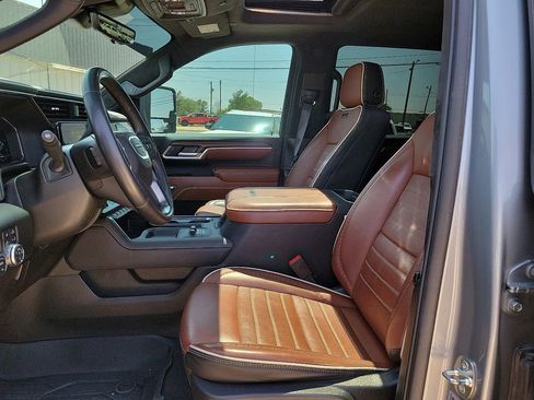 Used 2024 GMC Sierra 2500 Denali Ultimate w/ Max Trailering Package AWD/4WD image 19