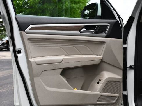 Used 2021 Volkswagen Atlas SEL Premium AWD/4WD image 12