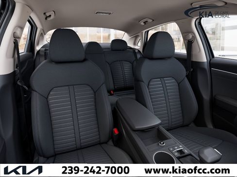 New 2026 Kia K5 LXS FWD image 15
