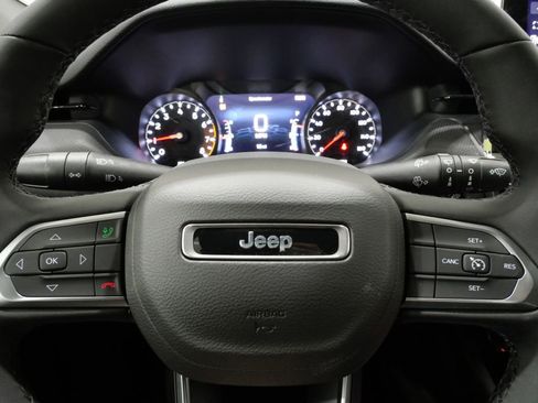 New 2026 Jeep Compass Latitude image 16