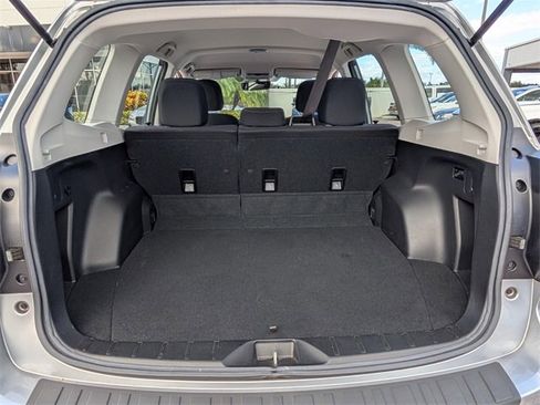 Used 2018 Subaru Forester 2.5i w/ Alloy Wheel Package image 10