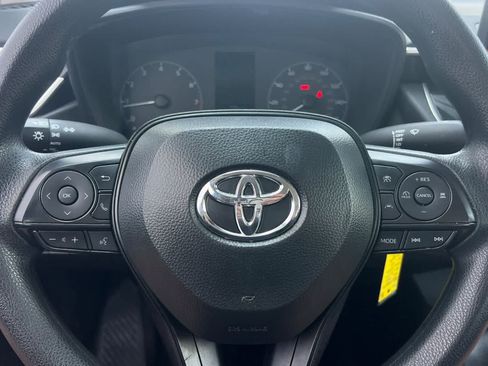 Used 2025 Toyota Corolla LE FWD image 23