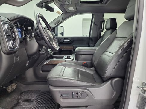 Used 2022 GMC Sierra 3500 Denali w/ Denali Ultimate Package image 8