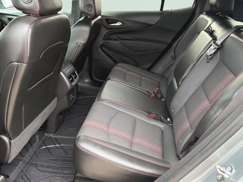 Used 2023 Chevrolet Equinox RS image 23