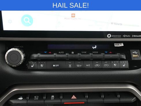 Used 2024 Toyota Tundra Limited image 24