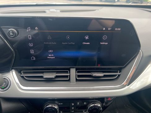 New 2025 Chevrolet Trax LT w/ Driver Confidence Package FWD image 27
