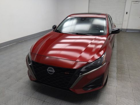 Used 2023 Nissan Altima 2.5 SR w/ SR Premium Package AWD/4WD image 15