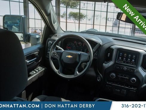 Used 2024 Chevrolet Silverado 2500 Custom w/ Custom Value Package AWD/4WD image 14