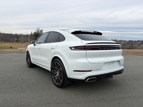 New 2026 Porsche Cayenne Coupe image 3