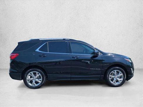 Used 2020 Chevrolet Equinox LT image 4