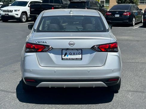 Used 2025 Nissan Versa SV FWD image 5