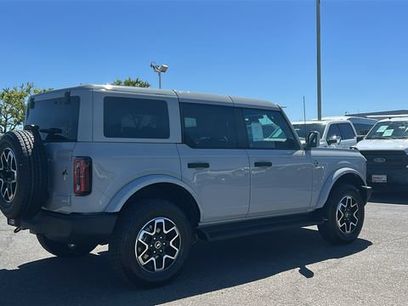 New 2026 Ford Bronco Outer Banks
