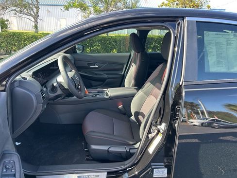 New 2026 Nissan Sentra SR w/ Floor Mat Package FWD image 16
