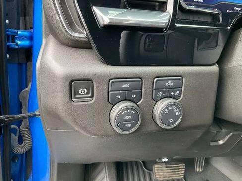 Used 2025 Chevrolet Silverado 1500 LT AWD/4WD image 9