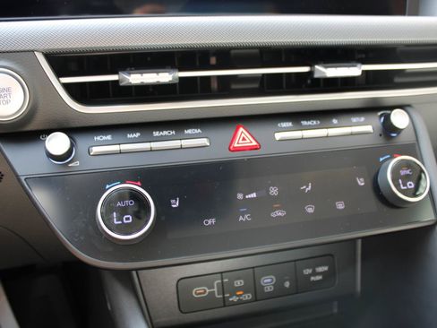 Used 2025 Hyundai Sonata SEL FWD image 26