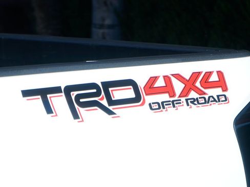 Used 2021 Toyota Tacoma TRD Off-Road w/ Technology Package AWD/4WD image 46