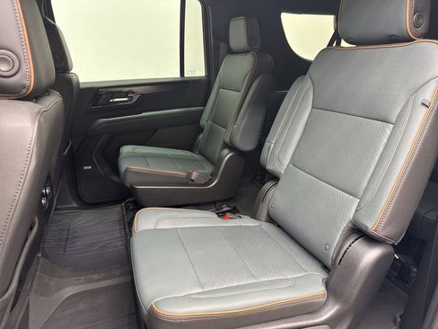 Used 2026 GMC Yukon XL AT4 w/ AT4 Premium Package AWD/4WD image 10