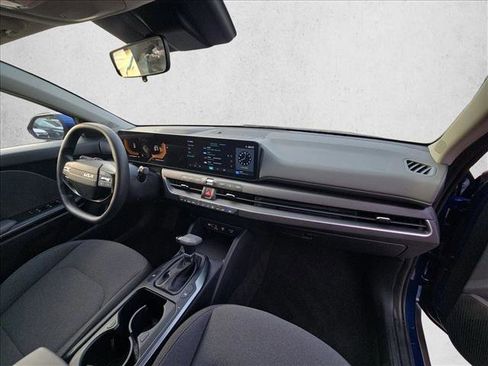 Used 2025 Kia K4 FWD image 19