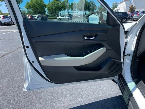 Used 2025 Honda Accord LX image 23
