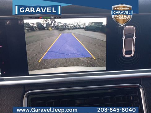 Used 2018 Porsche Panamera 4 image 16