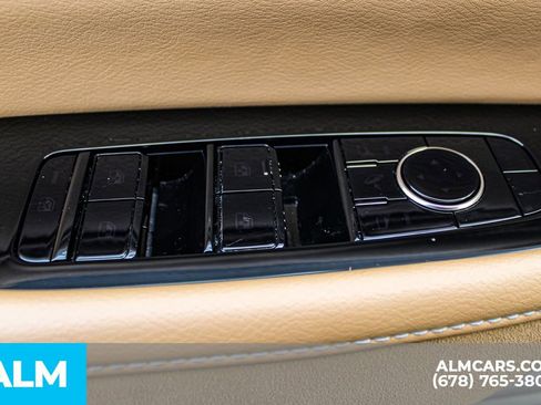 Used 2025 INFINITI QX80 Sensory image 39