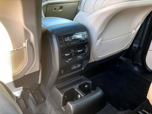 Used 2023 Jeep Grand Cherokee L Limited w/ Trailer Tow Group (B) AWD/4WD image 28