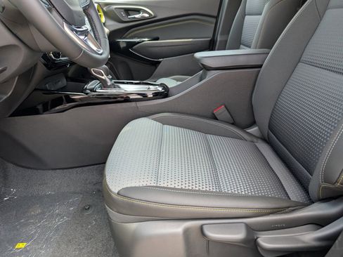 New 2026 Chevrolet Trax LT w/ Driver Confidence Package image 7