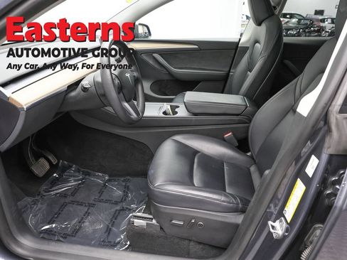Used 2022 Tesla Model Y Long Range AWD/4WD image 14