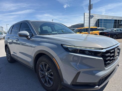 Used 2026 Honda CR-V EX-L image 3