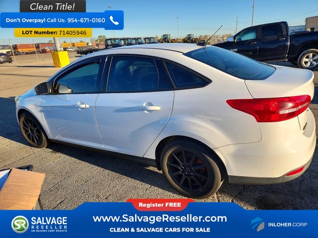 Used 2017 Ford Focus SE FWD image 3