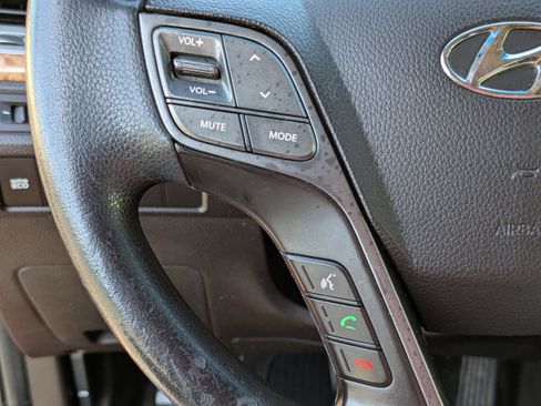 Used 2015 Hyundai Santa Fe Sport image 18