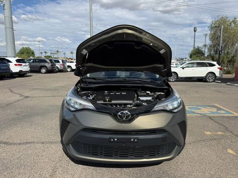 Used 2021 Toyota C-HR LE image 36