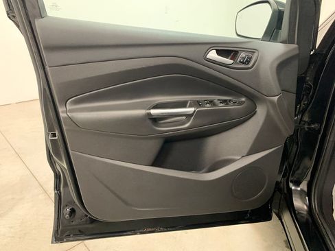 Used 2017 Ford Escape Titanium FWD image 6