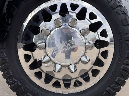 Used 2024 RAM 3500 Laramie AWD/4WD image 9
