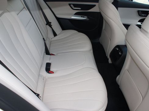 Used 2026 Mercedes-Benz E 350 Sedan image 30