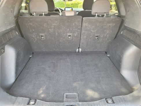 Used 2022 Ford Escape SE image 23