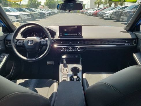 Used 2025 Honda Civic Sport image 2