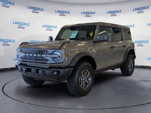 New 2025 Ford Bronco Badlands image 10