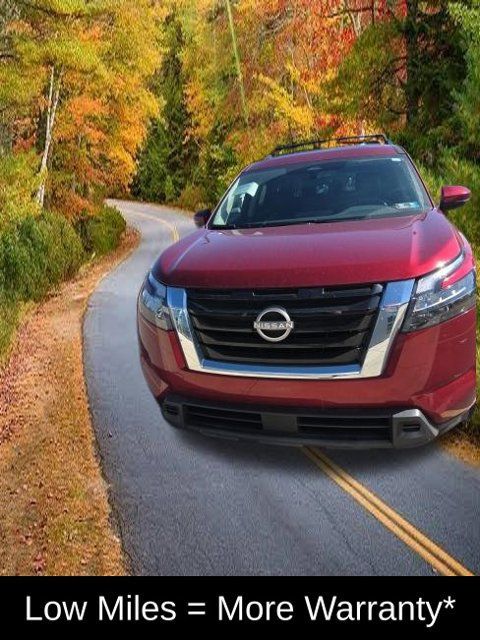 Certified 2024 Nissan Pathfinder SV w/ SV Premium Package AWD/4WD image 10